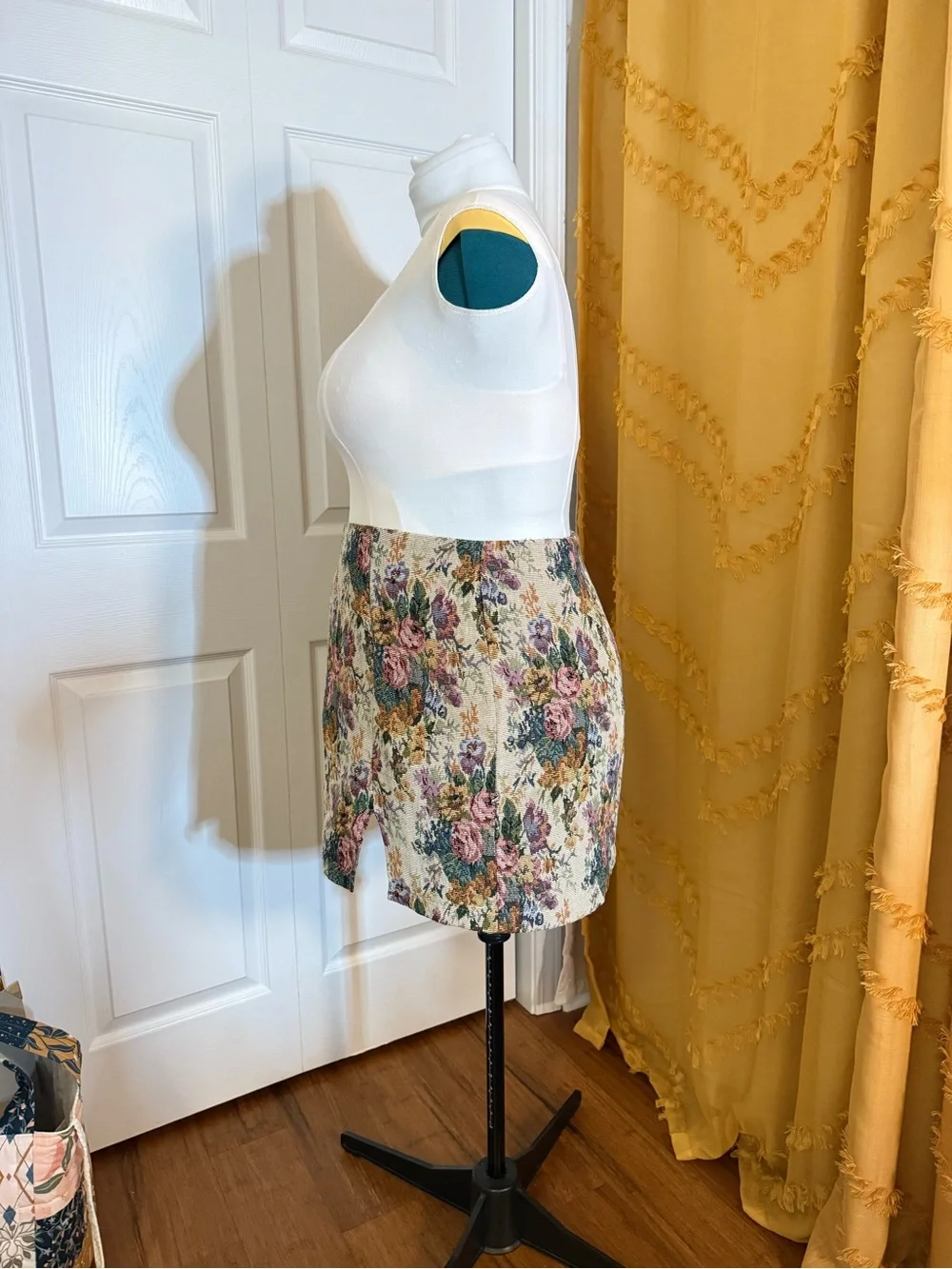 wild fable Cream Floral Jacquard Mini Skirt with Pink and Green Floral Print
